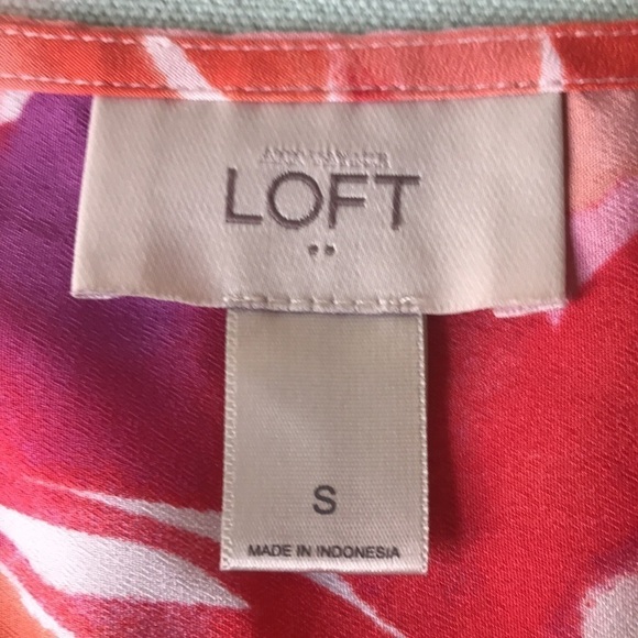 Ann Taylor LOFT Factory Floral Sleeveless Ruffle Tie Neck Top Small - Picture 7 of 10